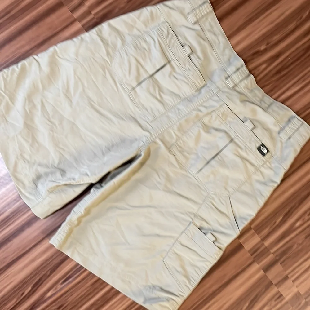 THE North Face Nylon Hiking Shorts Size 34
